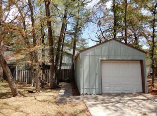 26612 Quail Ct, Huntsville, TX 77320