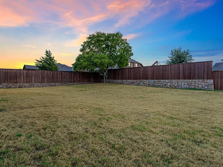 1600 Wichita Dr — Photo 25