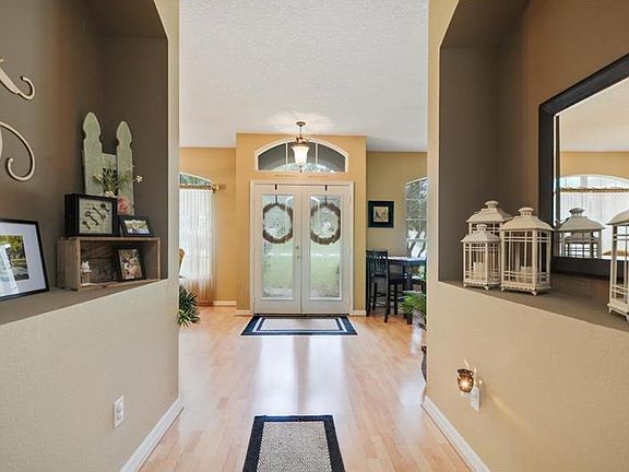 2nd image of 656 Mount Stirling Ave