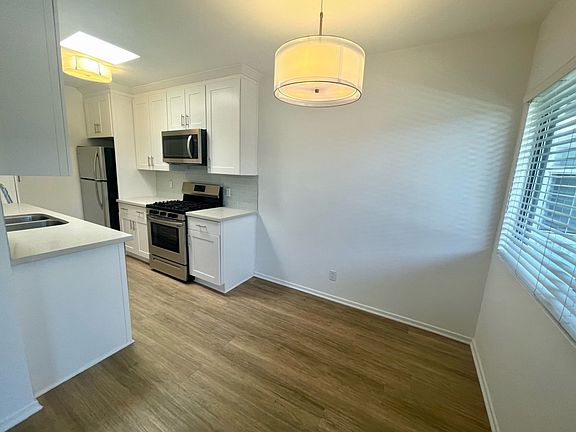 4th image of 1873 Veteran Ave #12