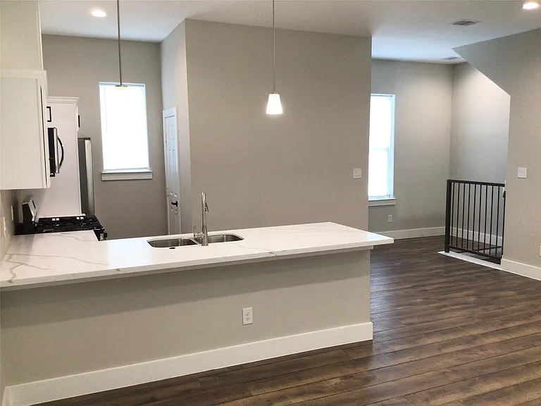 2109 Marnel Rd #G — Photo 9