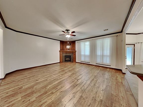 5th image of 9200 Stacy Lynn Ln