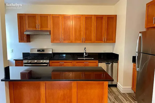 Rented by Sotheby's International Realty | media 13