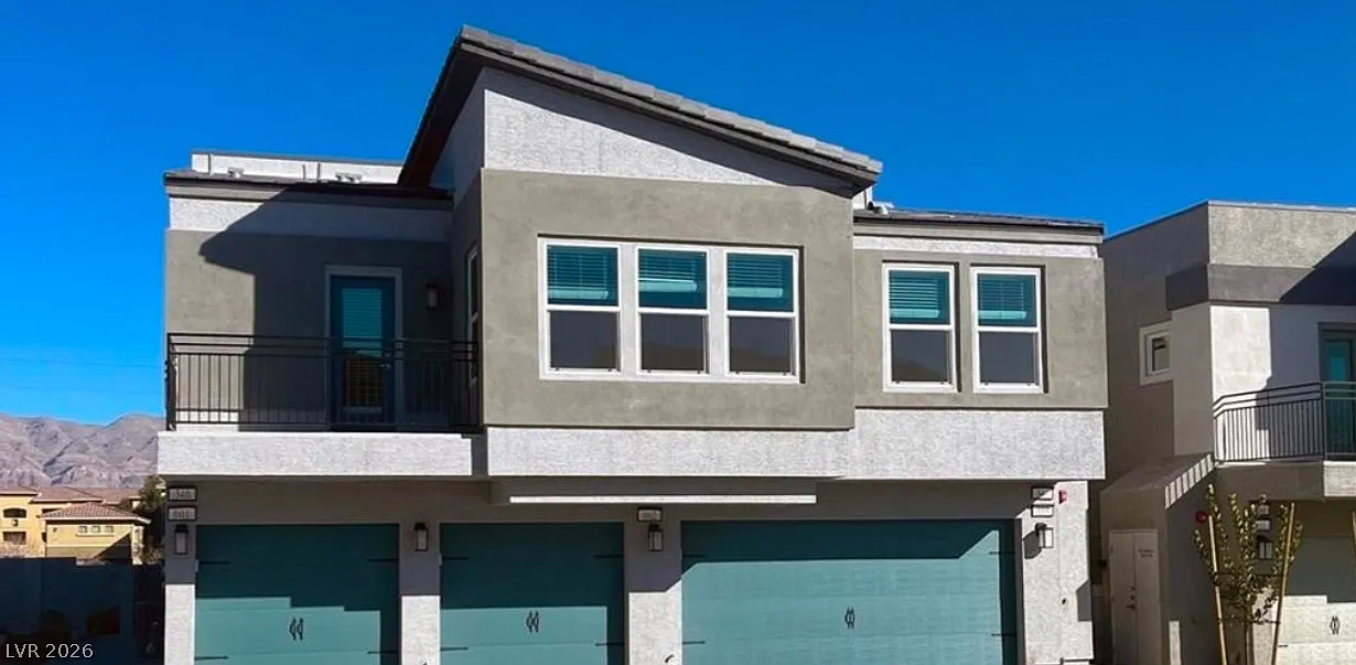 2 bed, 2.5 bath, 1244 sqft, $1,900 — Photo 1