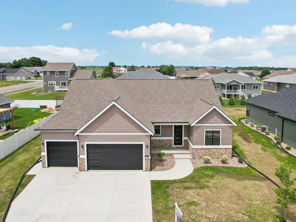 2105 Mulberry St, Sauk City, WI 53583