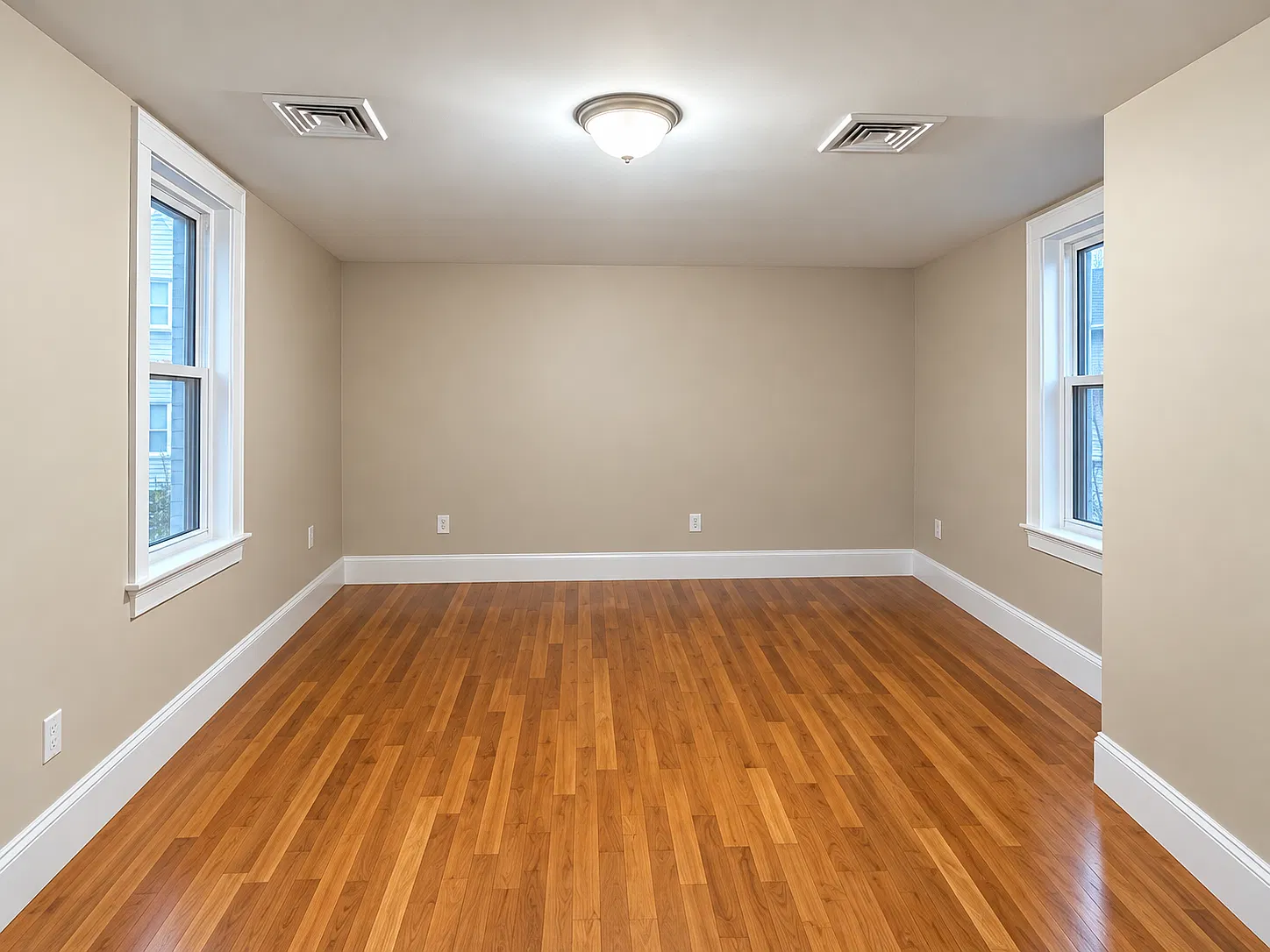 3 bed, 1000 sqft, $4,700 — Photo 4