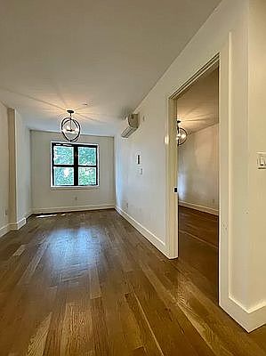2nd image of 789 Franklin Ave APT 2D