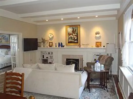 Sold by Douglas Elliman | media 10