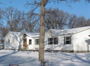 8 59th Ave NW, Moorhead, MN 56560