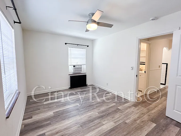 2782 Observatory Ave #7 — Photo 12