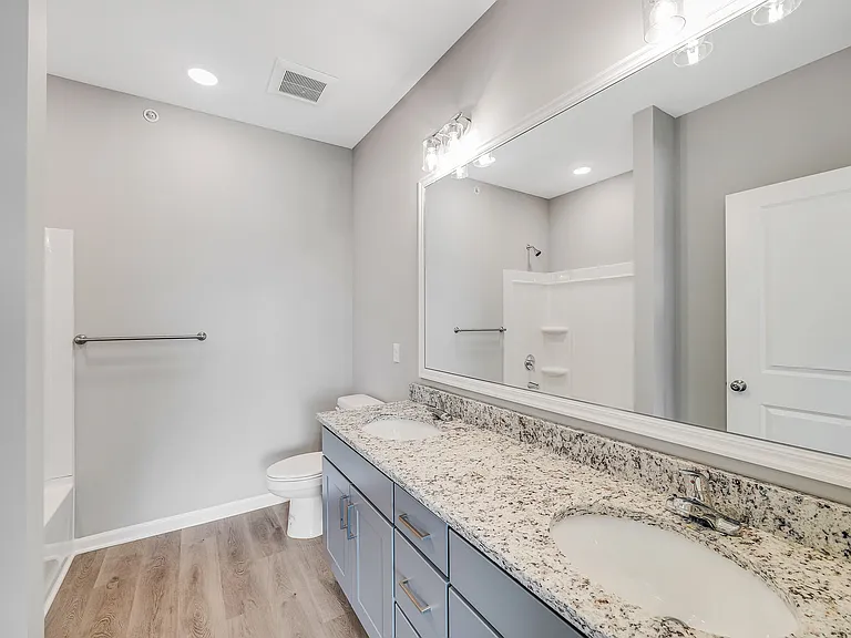 Copper Creek Apartments — Photo 64
