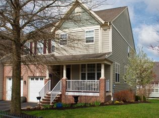 406 Sergeant Dr, Lambertville, NJ 08530