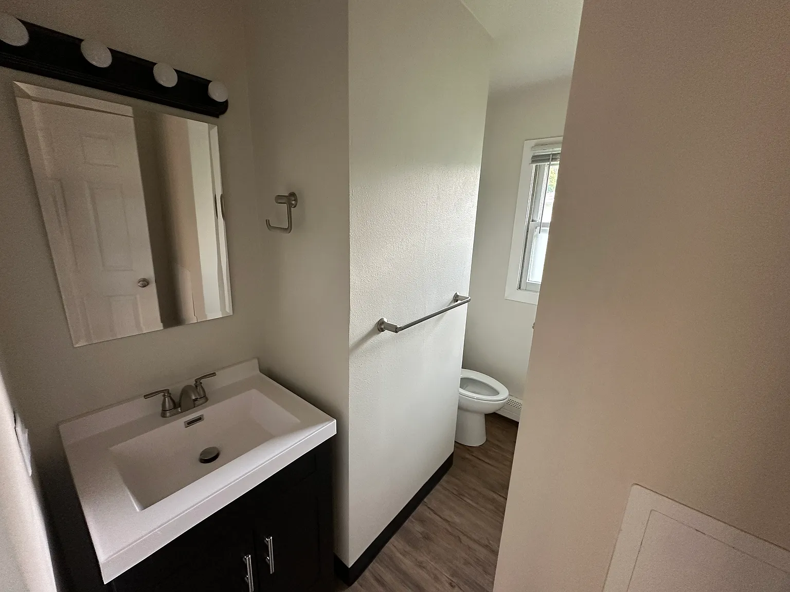 1 bed, 550 sqft, $925 — Photo 3