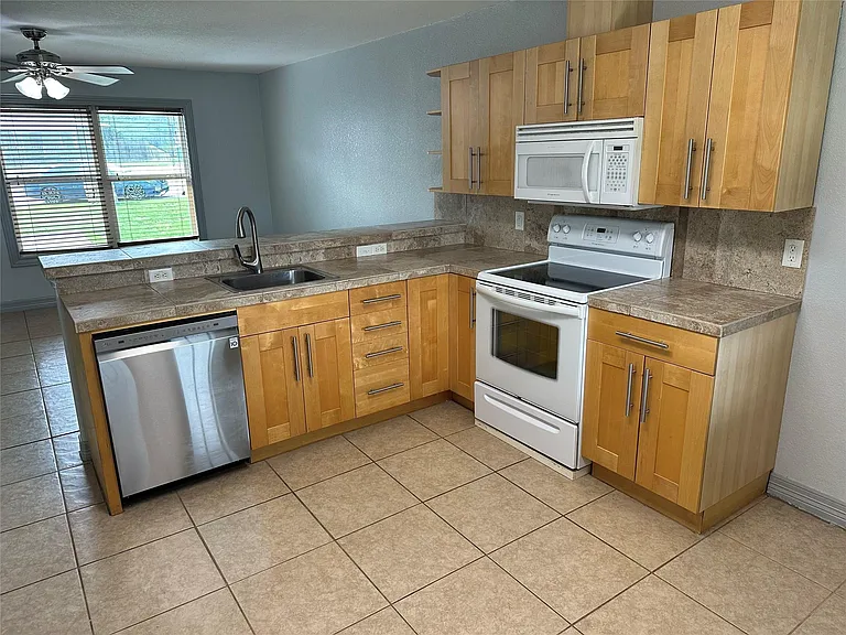 2743 Maple Tree Rd #A — Photo 8