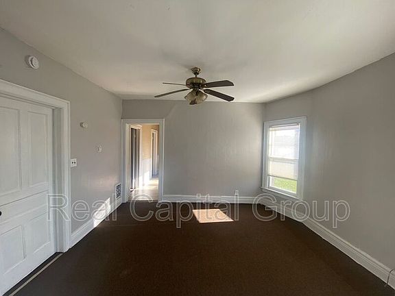 4th image of 408 Woodlawn Ave Unit 2