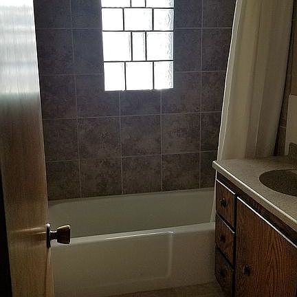 3rd image of 1111-1121 Union Ave