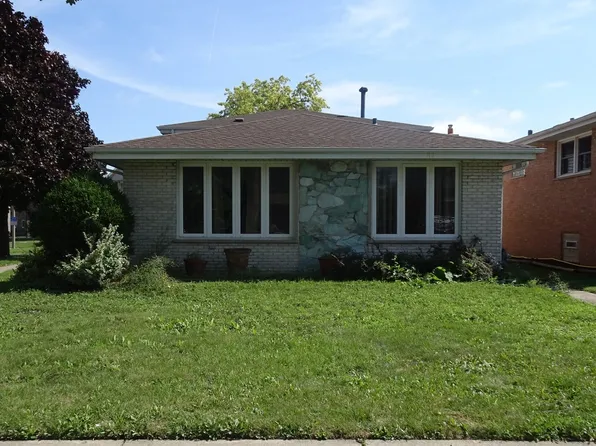 6024 Marshall Ave, Chicago Ridge, IL 60415