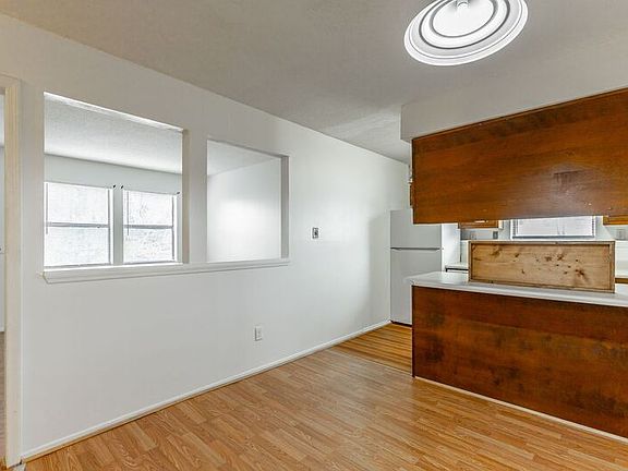5th image of 109 Knollwood Dr #5A