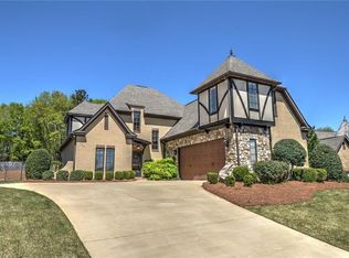 730 Oakdale Dr, Auburn, AL 36830