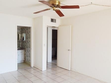 3rd image of 126 Wellington #G