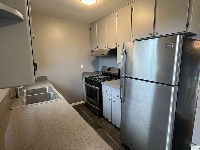 854-864 E Mendocino St #854 — Photo 7