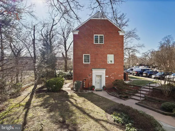 1606 Ripon Pl, Alexandria, VA 22302