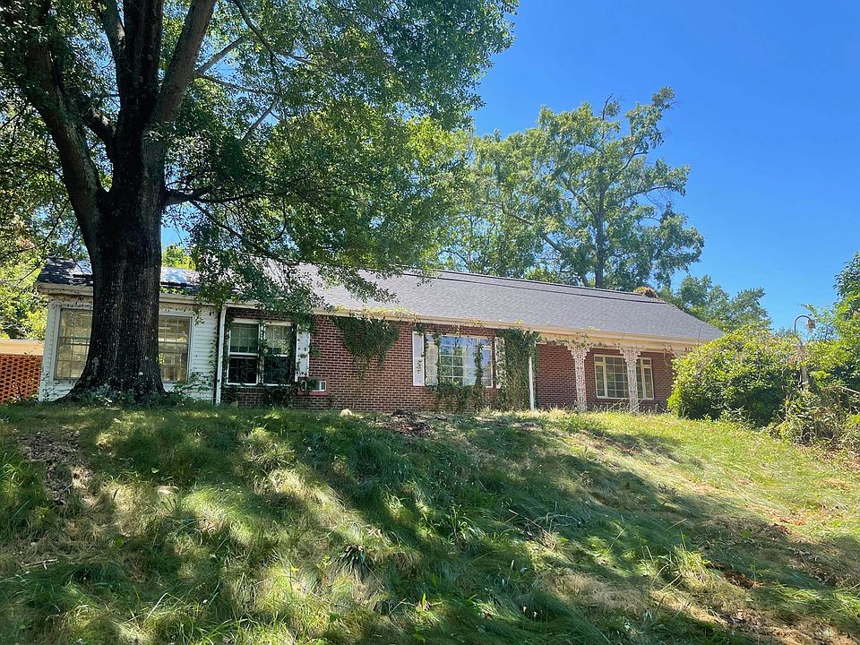 221 Saint Mark Rd, Taylors, SC 29687 Zillow