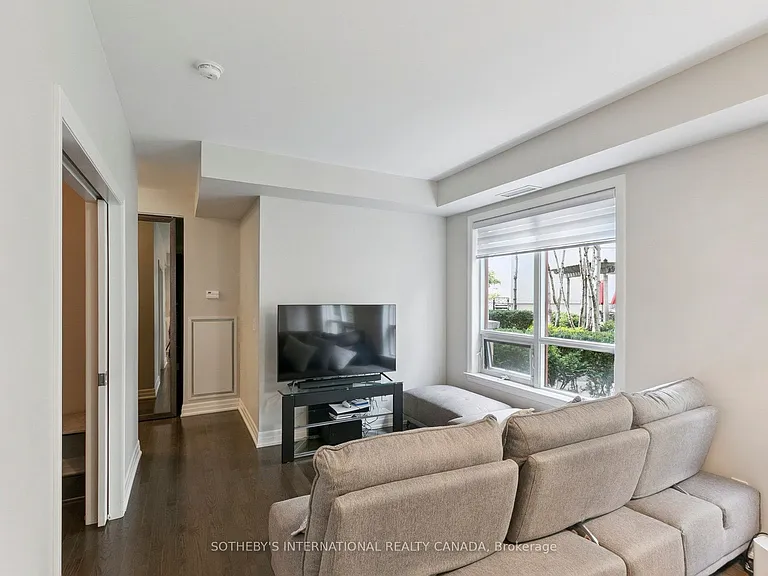 15 Rean Dr #102 — Photo 5