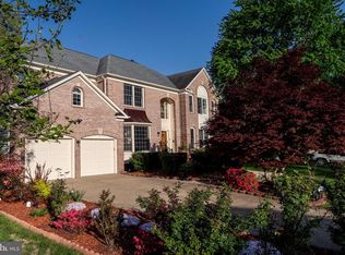 8103 Haddington Ct, Fairfax Station, VA 22039
