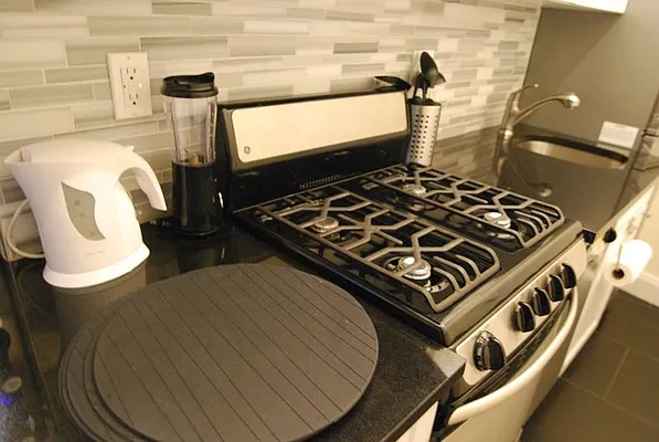 Rented by Eisenberg Exclusives | media 53