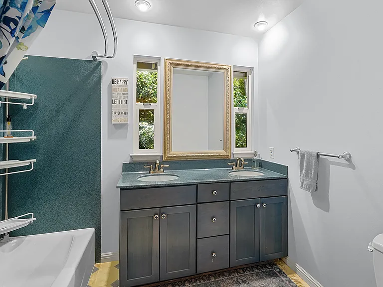 12 White Oak Dr — Photo 26