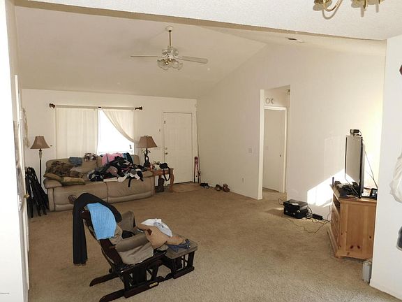 4th image of 3809 Mystic St