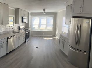 17 Bayberry Ln, Plymouth, MA 02360