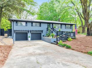 1810 Kinridge Rd, Marietta, GA 30062