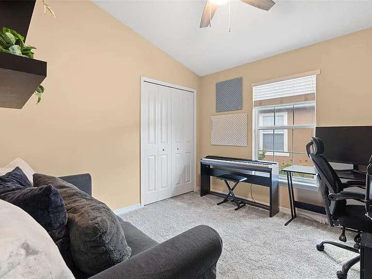 6714 Breezy Palm Dr — Photo 28