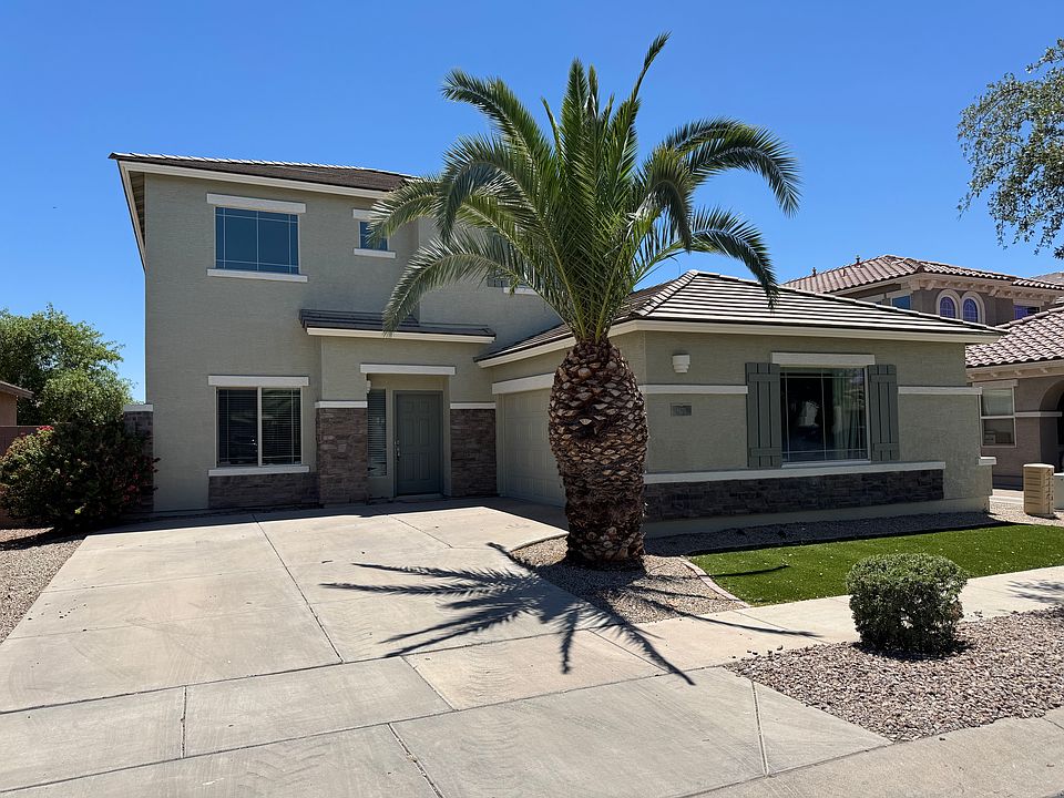 1st image of 971 E Bellerive Pl