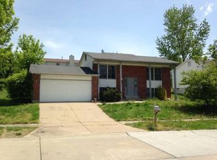 12129 Glenpark Dr, Maryland Heights, MO 63043
