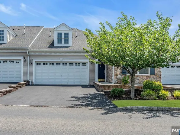 53 Cobble St #K061, Clifton, NJ 07013