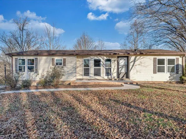 1670 Blair St, Christiansburg, VA 24073