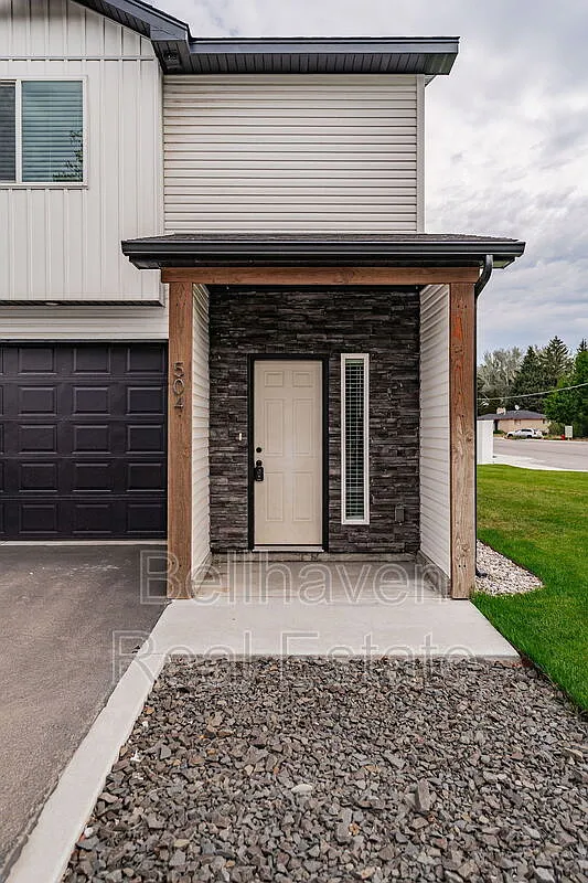3 bed, 2.5 bath, 1470 sqft, $1,750 — Photo 1