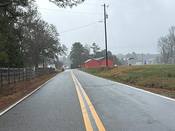 5th image of 204 Heath Rd