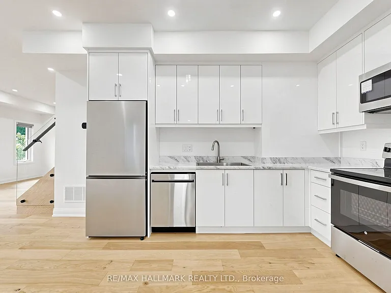 2205 Victoria Park Ave #MAIN — Photo 8