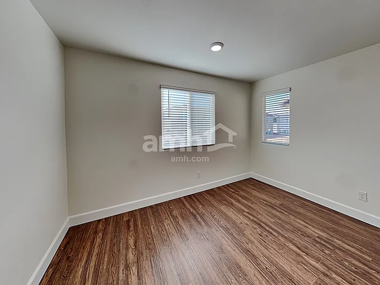 285 Cape Seville Pl — Photo 17