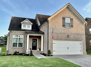1085 Achiever Cir, Spring Hill, TN 37174