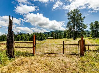 241 Sporseen Rd, Sequim, WA 98382