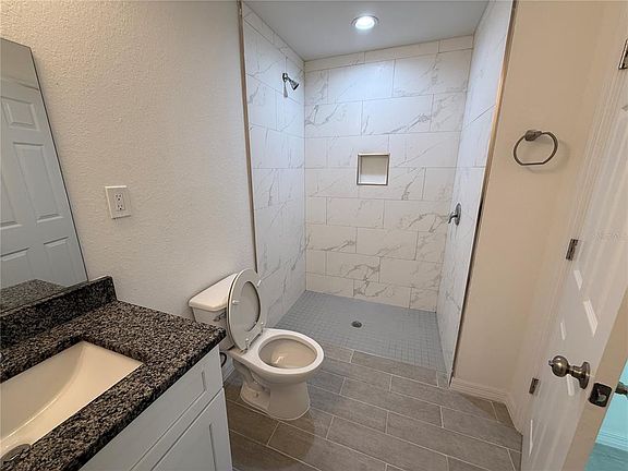 4th image of 4971 Weatherton St #4971