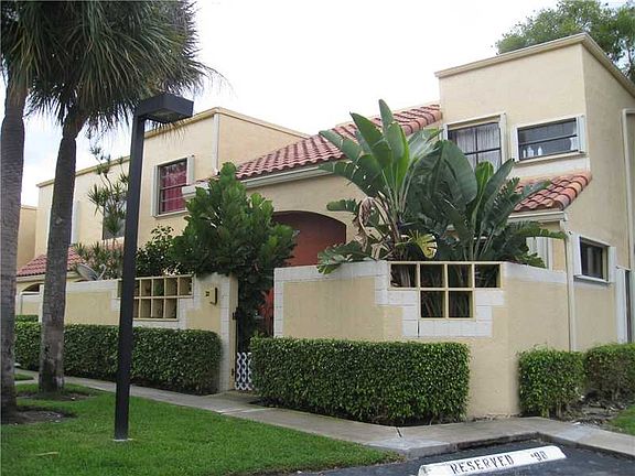 2nd image of 20907 Leeward Ct APT 251