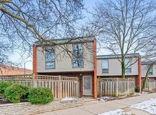 2151 N Larrabee St, Chicago, IL 60614