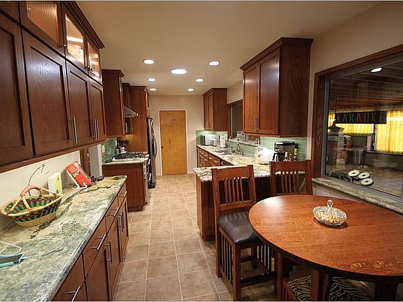 5th image of 5440 La Forest Dr