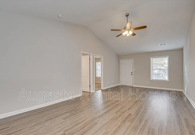 1531 Abby Way #1 — Photo 8